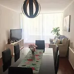 Grande Departamento, Frente Al Mar, Equipado.